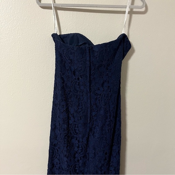 David's Bridal Navy Lace Strapless Sweetheart Gown Formal Bridesmaid Size 2 - Picture 7 of 8
